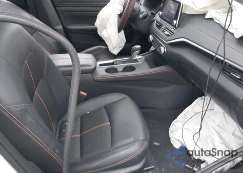 2022 Nissan Altima Sr Vc-Turbo Fwd z USA, uszkodzony, nr VIN 1N4AL4CV0NN383612